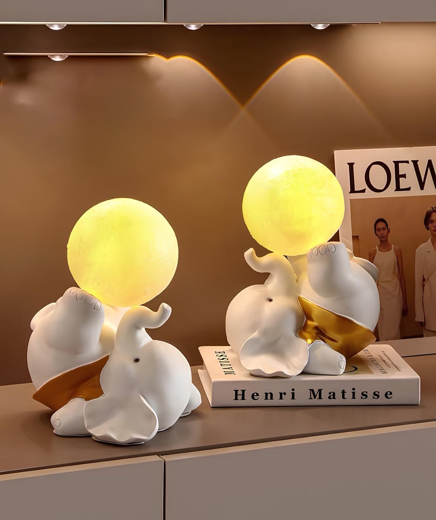 Lucky Cute Elephant with Moon Lamp