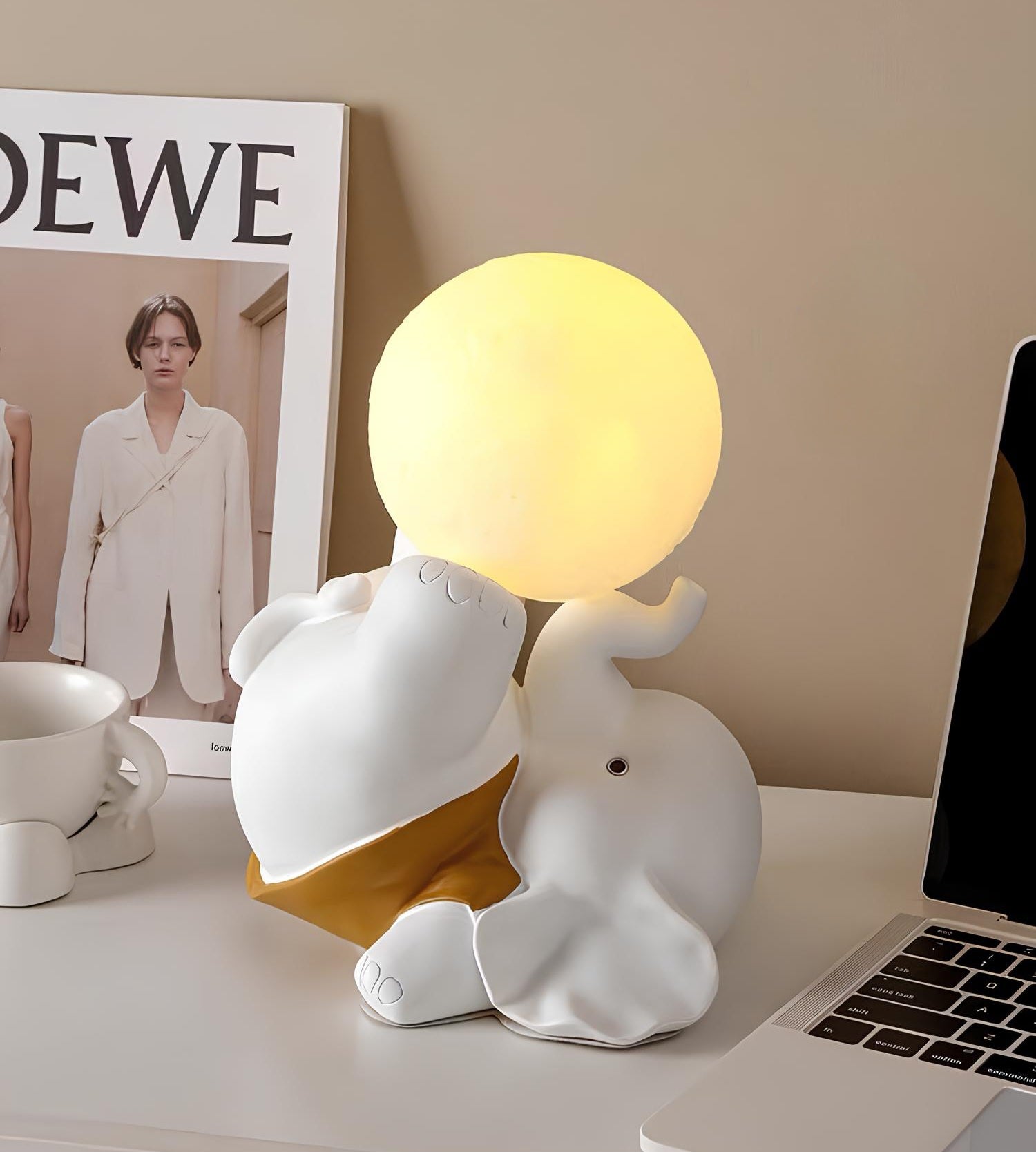 Lucky Cute Elephant with Moon Lamp