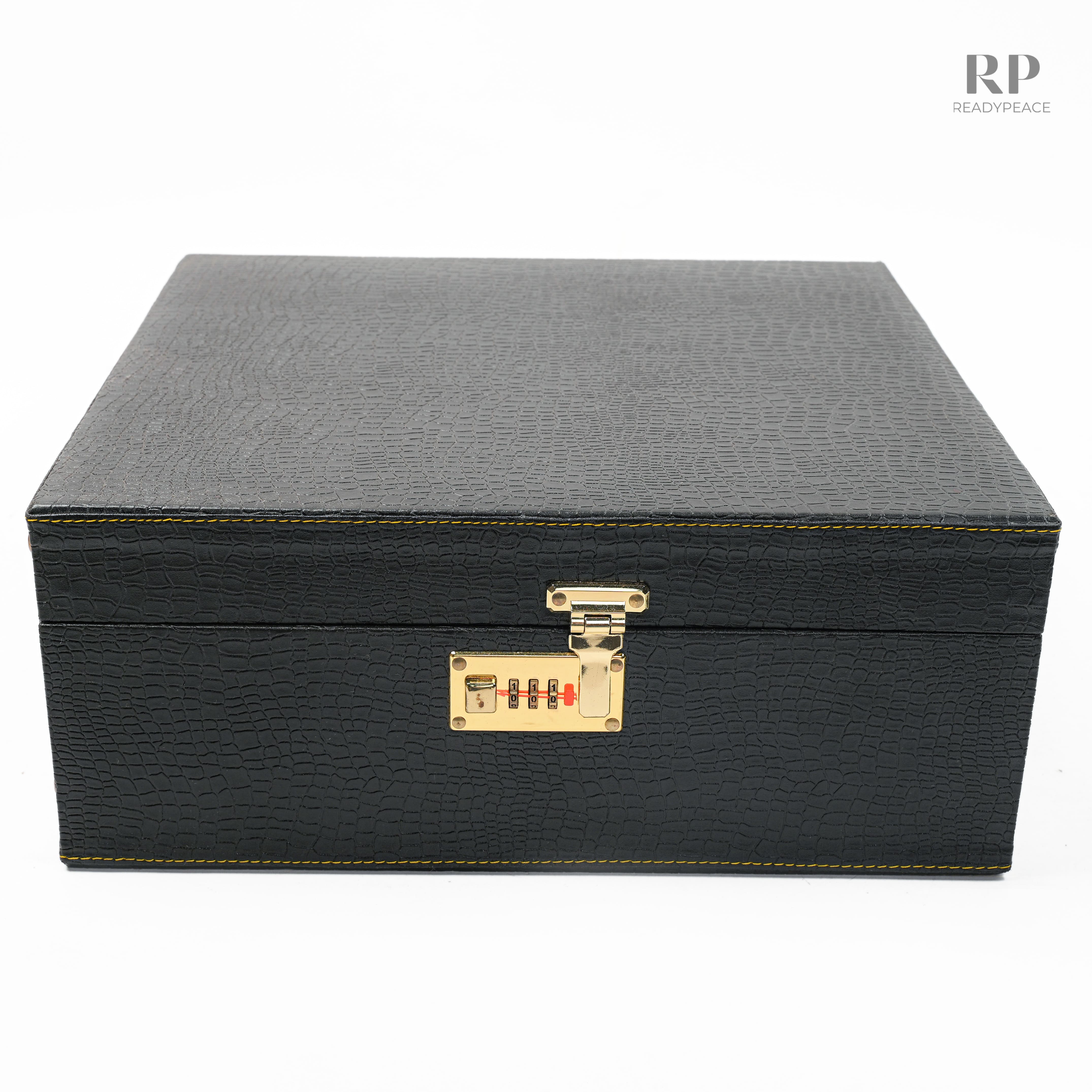 The Royale Traveler's 12 pcs Bar Case