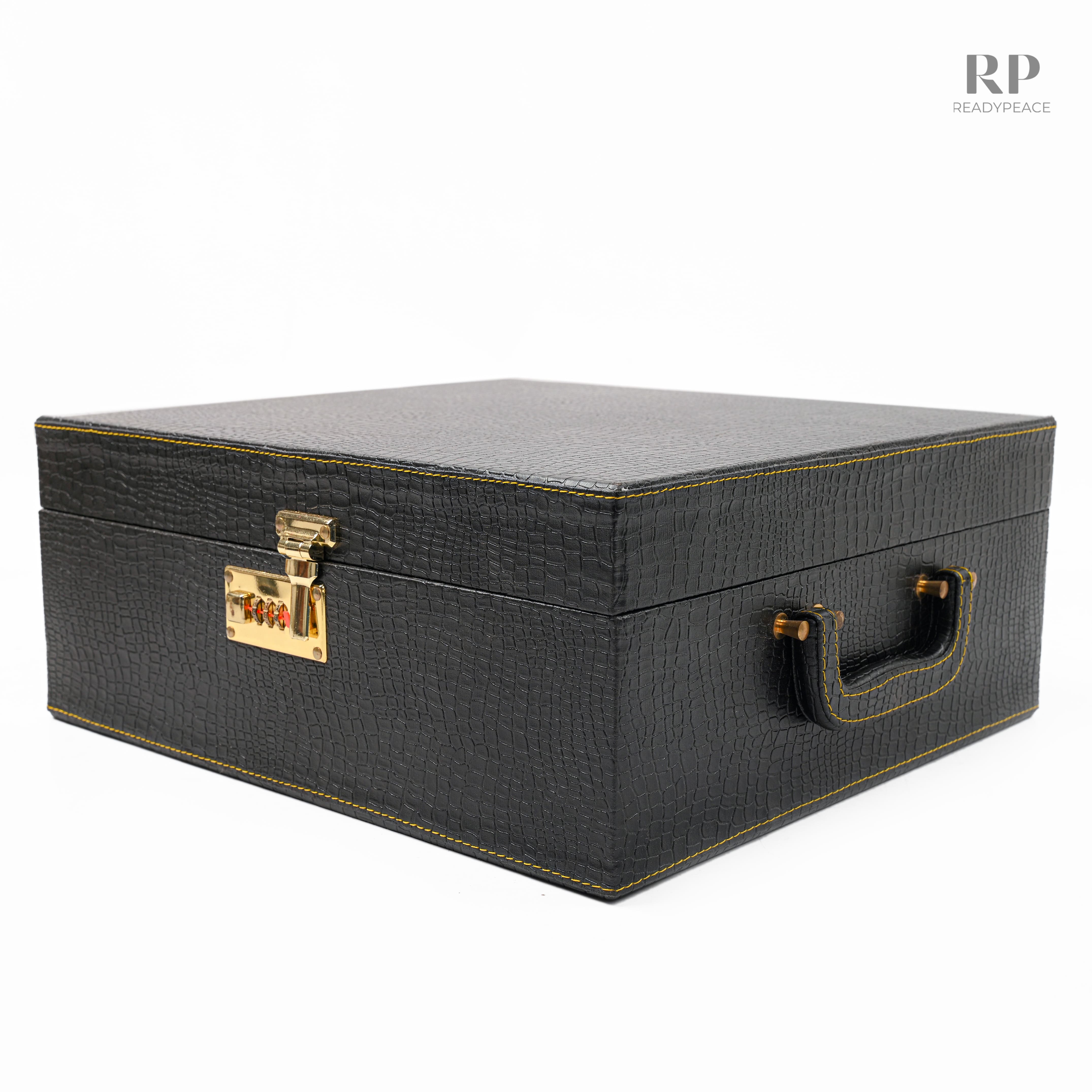 The Royale Traveler's 12 pcs Bar Case