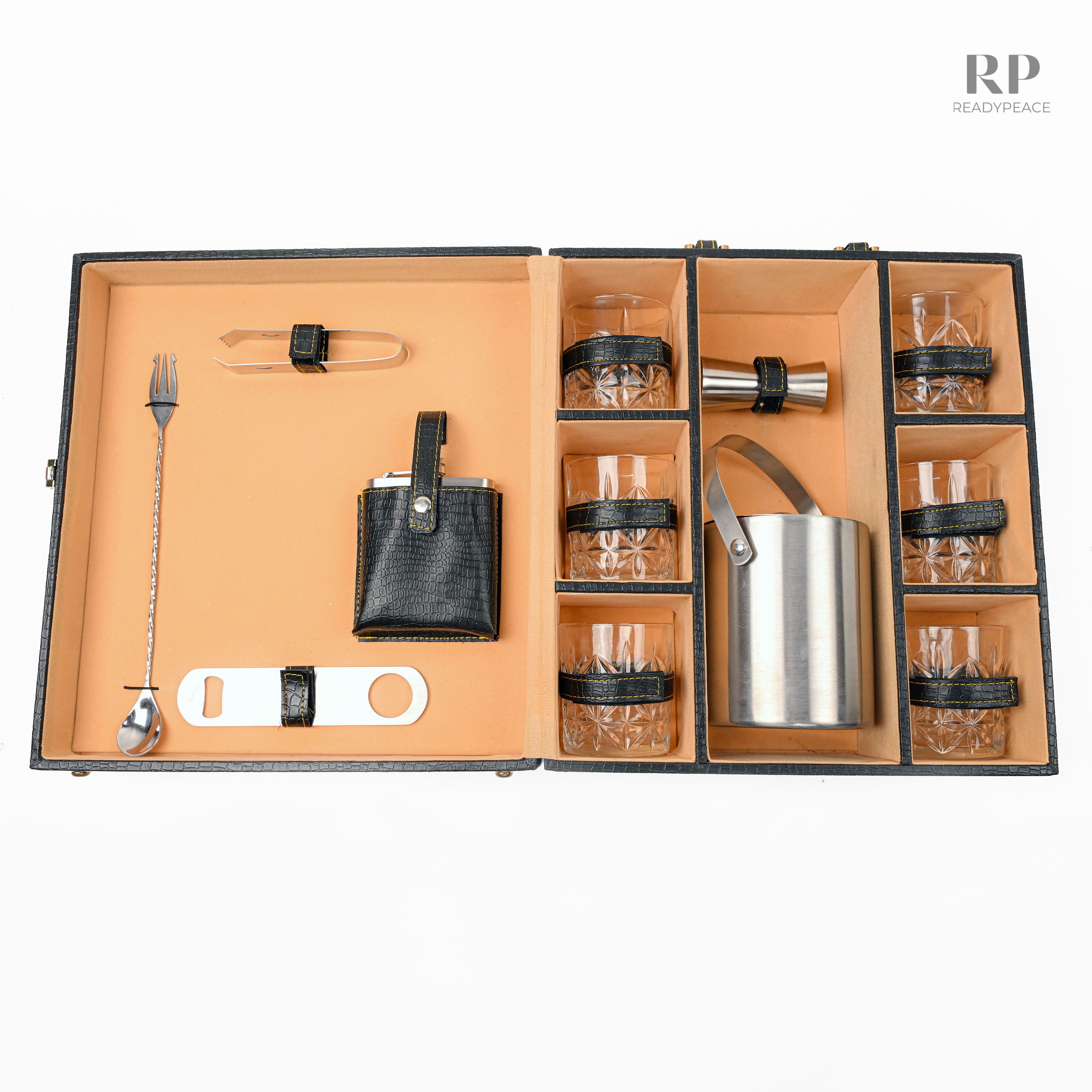 The Royale Traveler's 12 pcs Bar Case