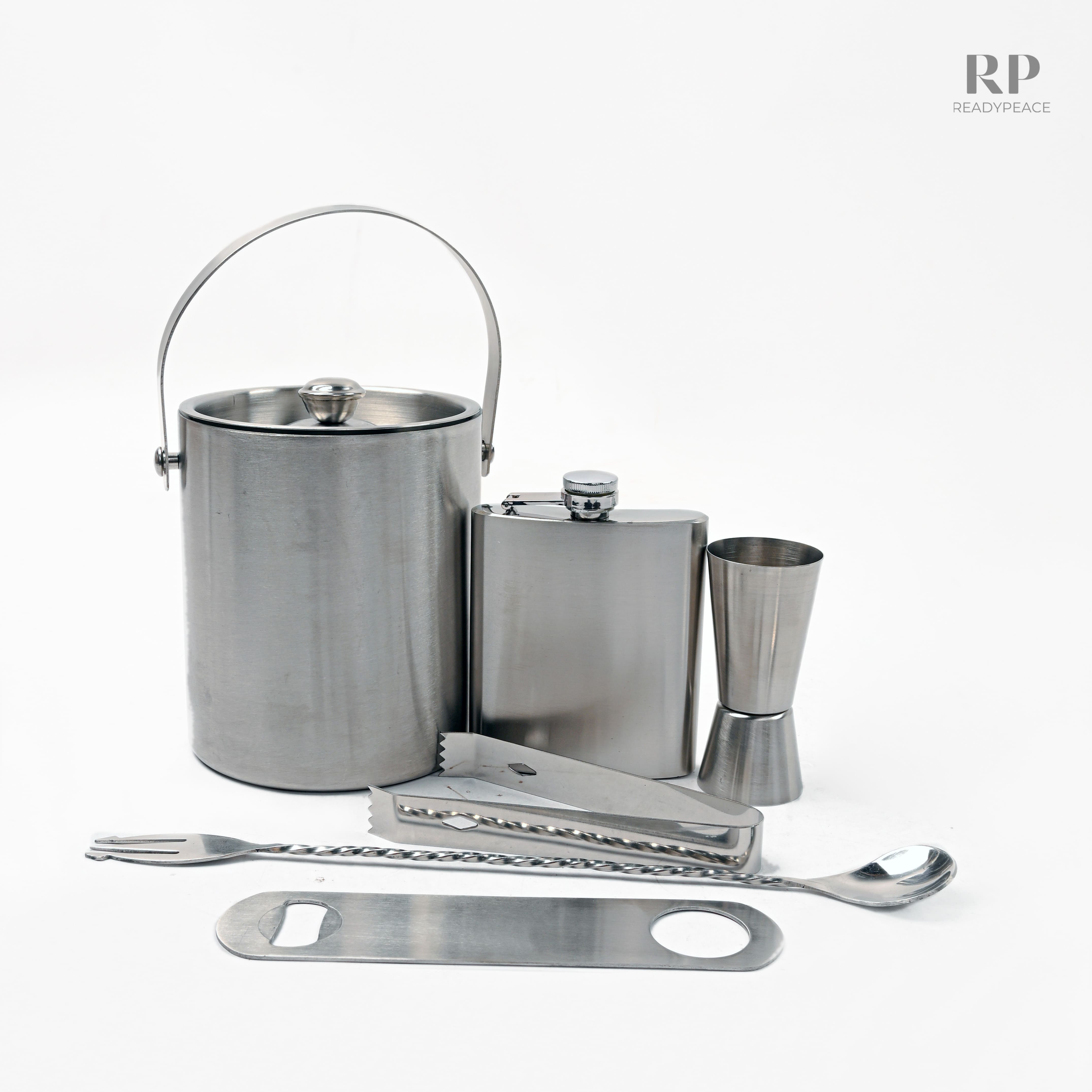 The Royale Traveler's 12 pcs Bar Case