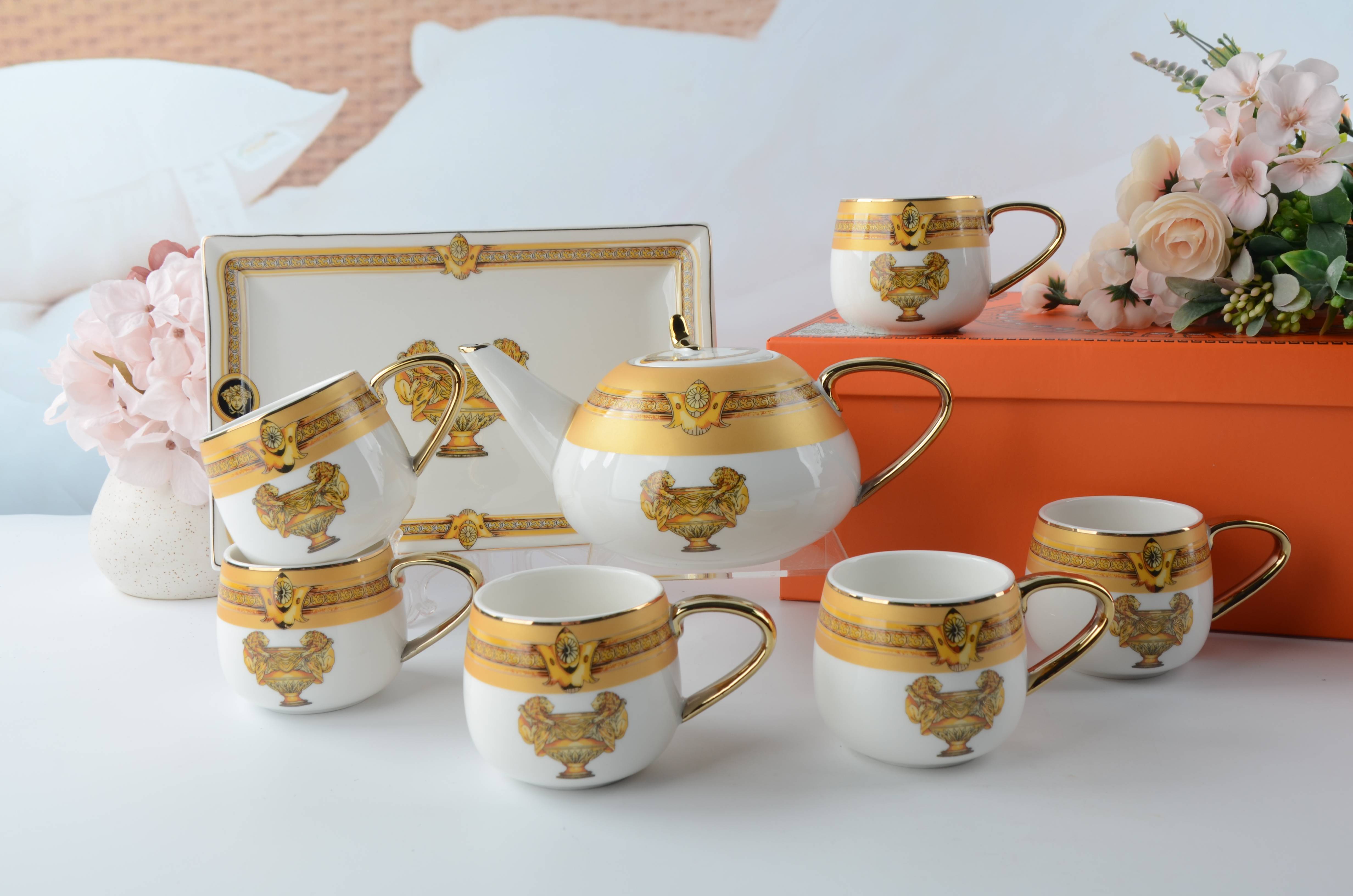 Imperial Versace 8 pcs Cup Set with Kettle & Tray