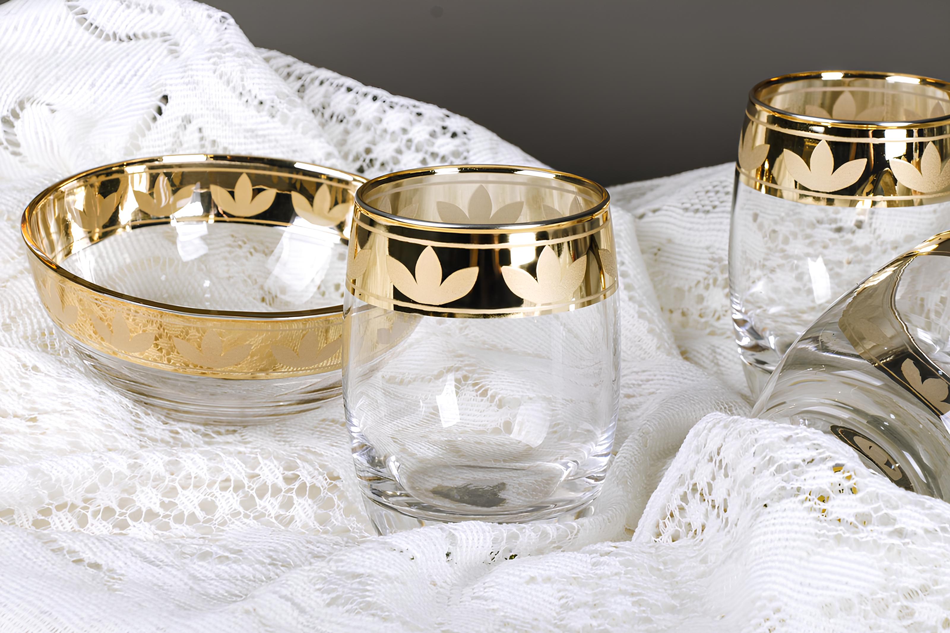 Assorts 8 pcs Gold Plated Glasses and Serving Bowls Set