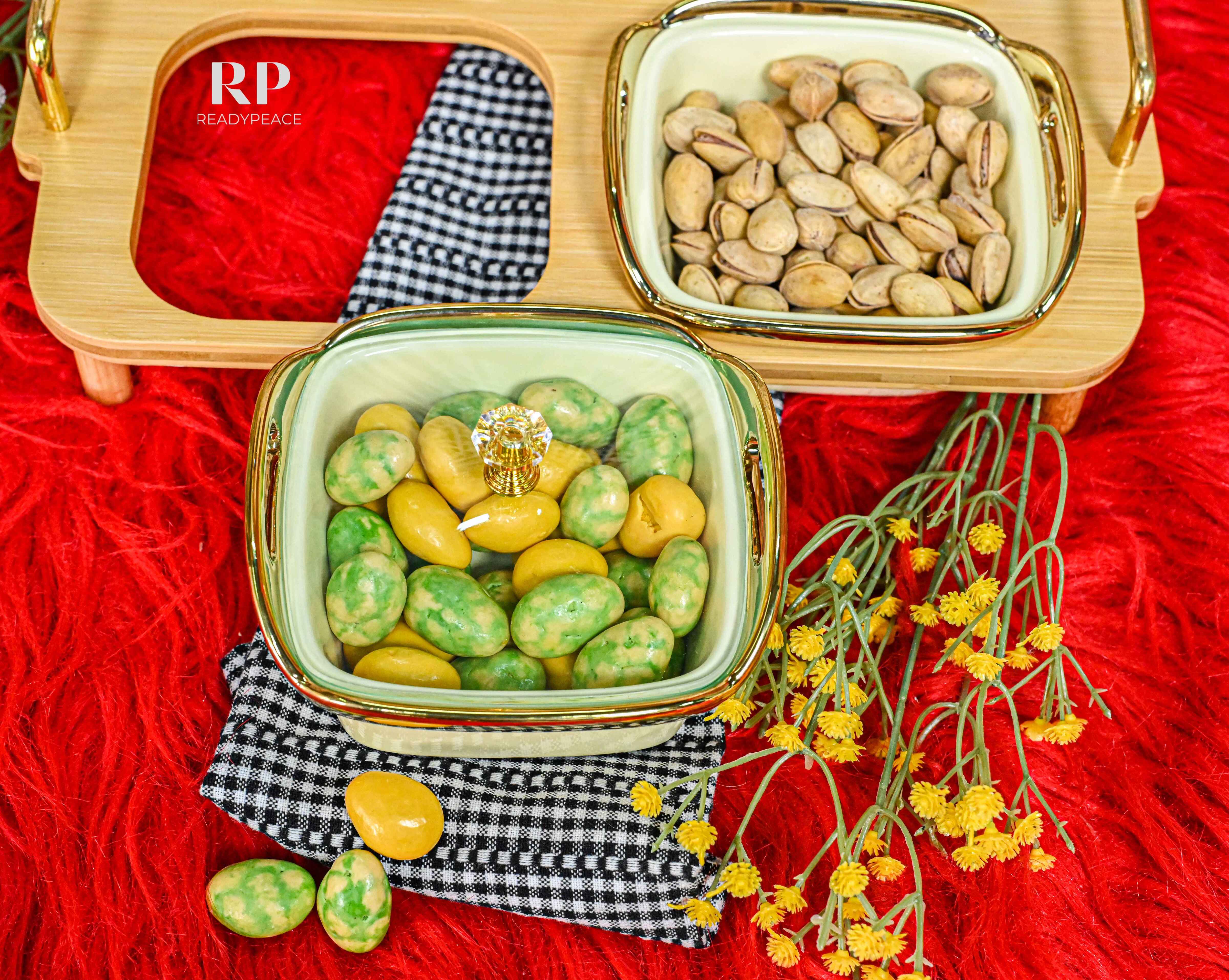 Edsel Four Bowls Serving Set with Lids and Tray