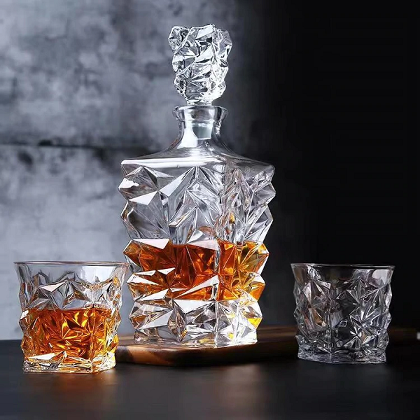 Diamond Whiskey Crystal Decanter Set with 6 Glasses
