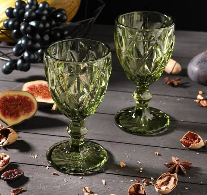 Royale Colored Glaring Stem Glasses (Set of 6)