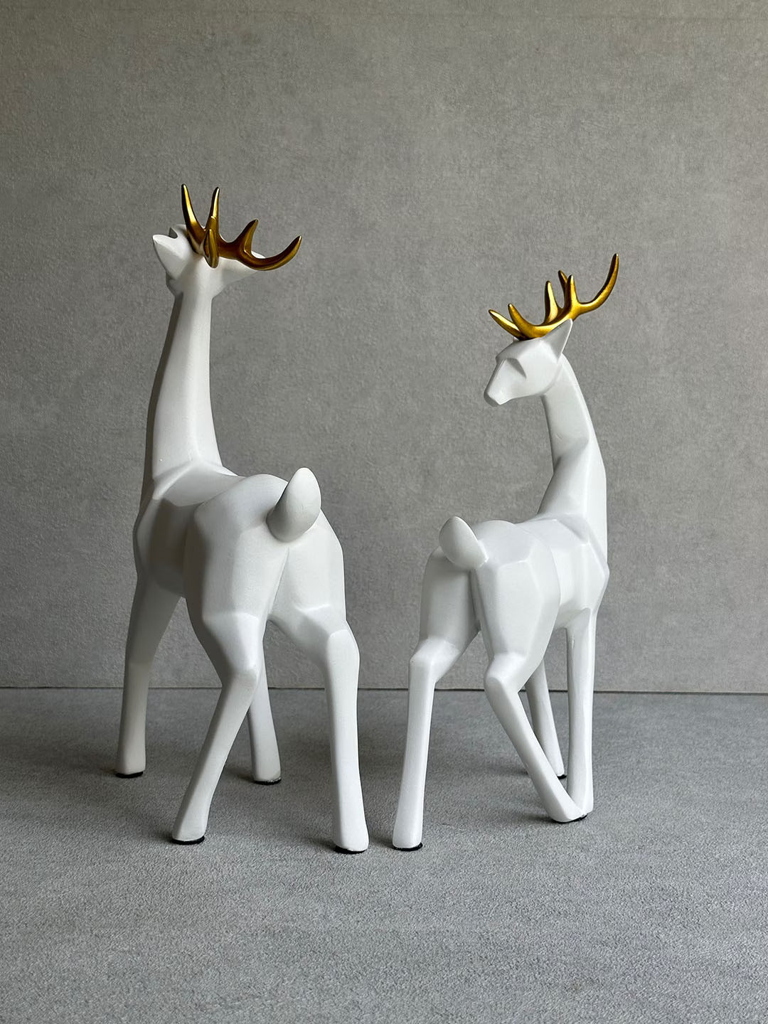 Couple Reindeer 2pcs Sculpture (White & Gold)