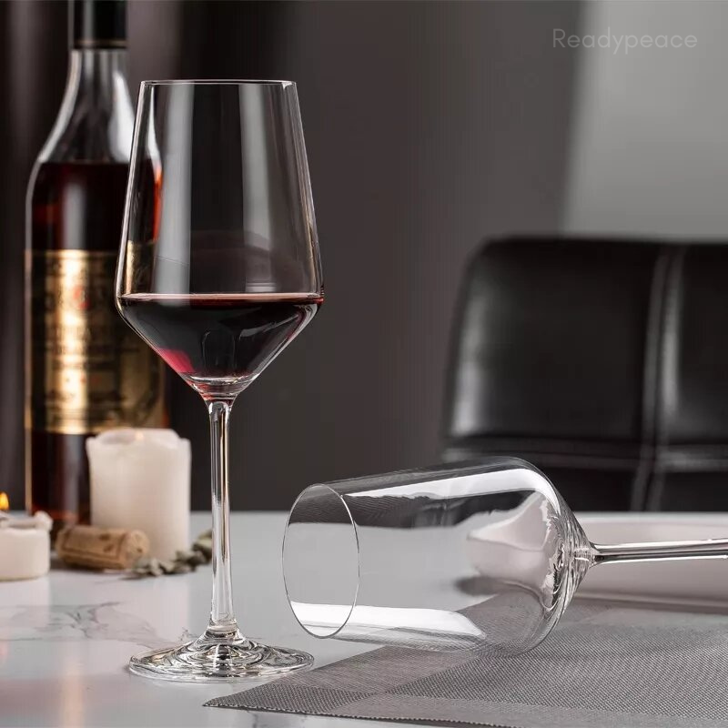 Ardor Sparkling Crystal Wine Glasses